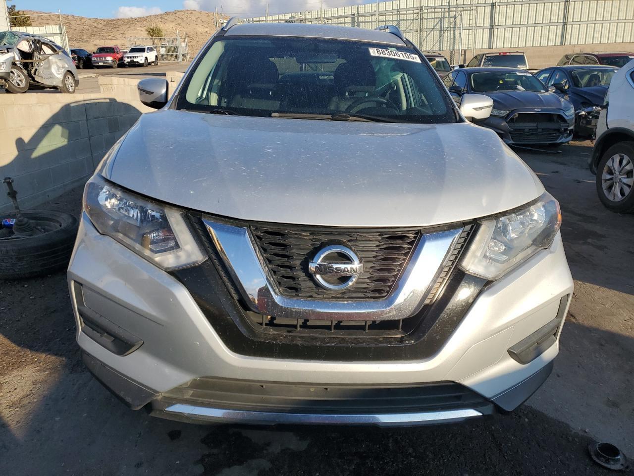 2017 NISSAN ROGUE S - Фото 5