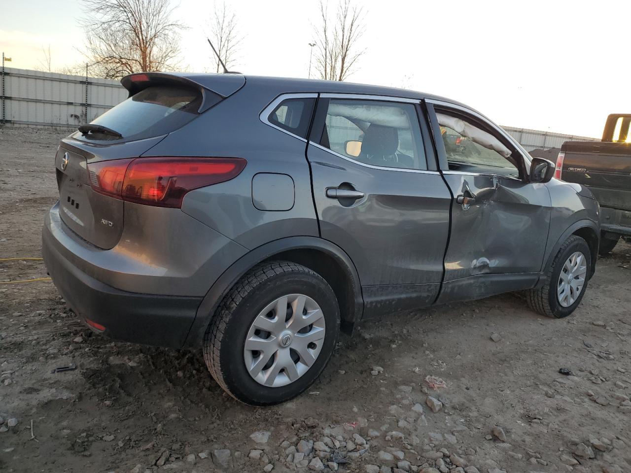 2018 NISSAN ROGUE SPOR - Image 3