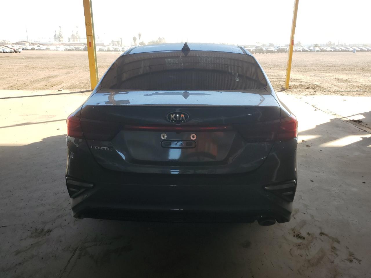 2021 KIA FORTE FE - Image 6