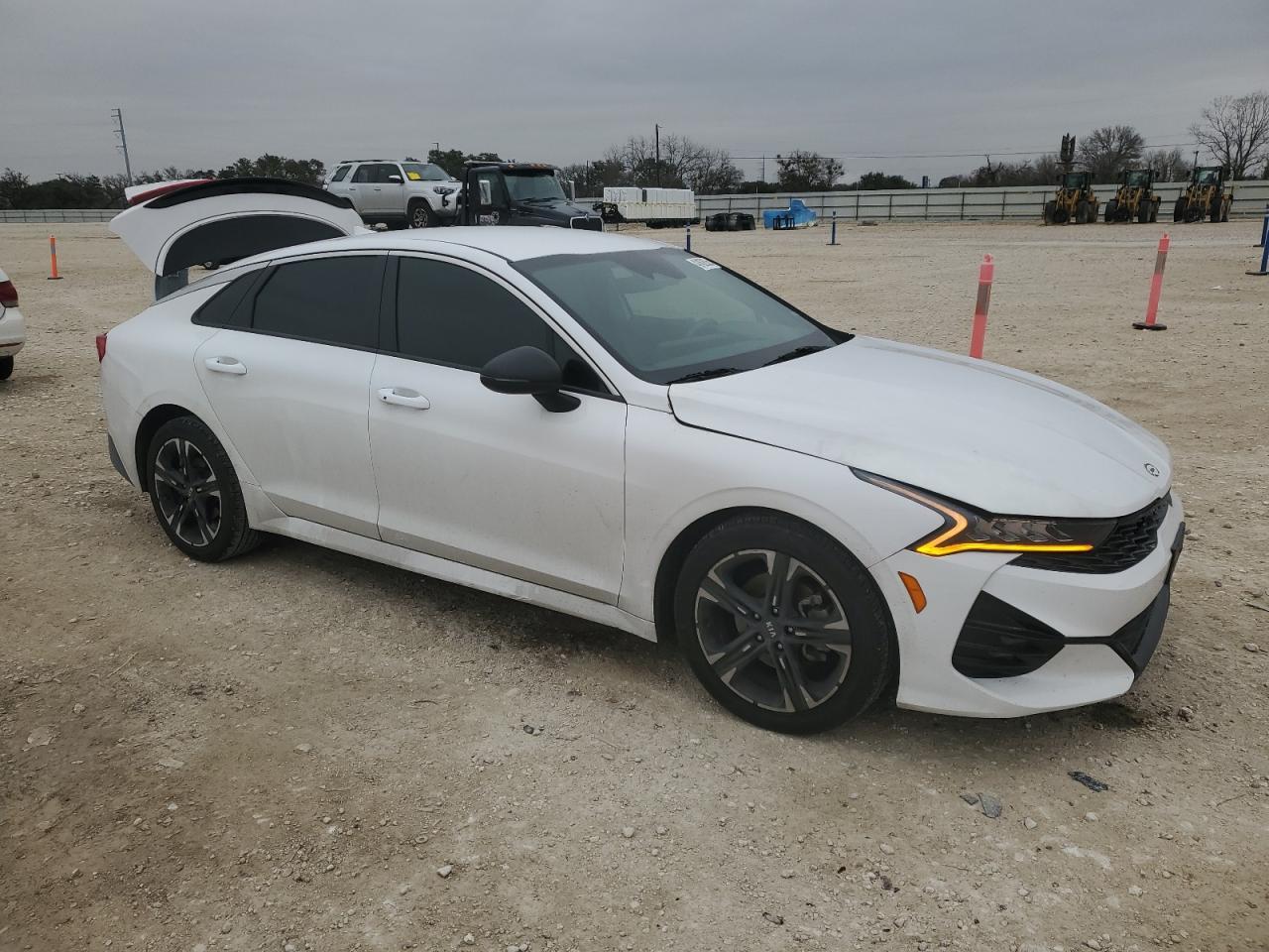 2021 KIA K5 GT LINE - Image 4