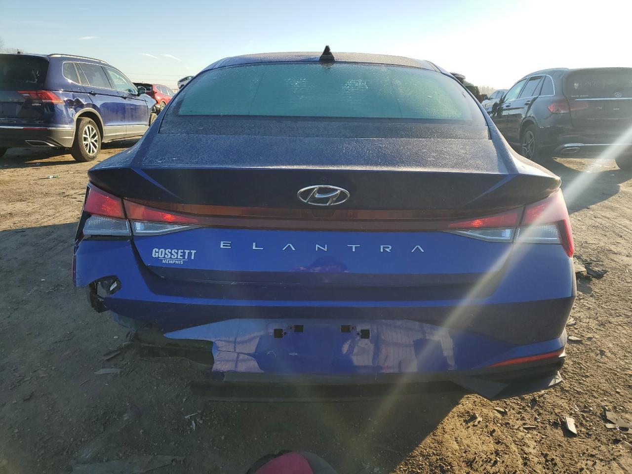 2023 HYUNDAI ELANTRA SE - Фото 6