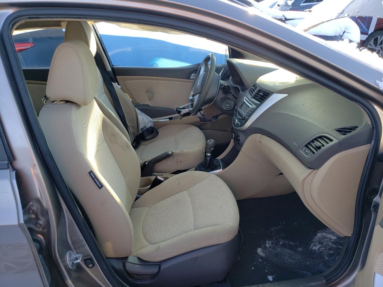 2012 HYUNDAI ACCENT GLS - Image 7