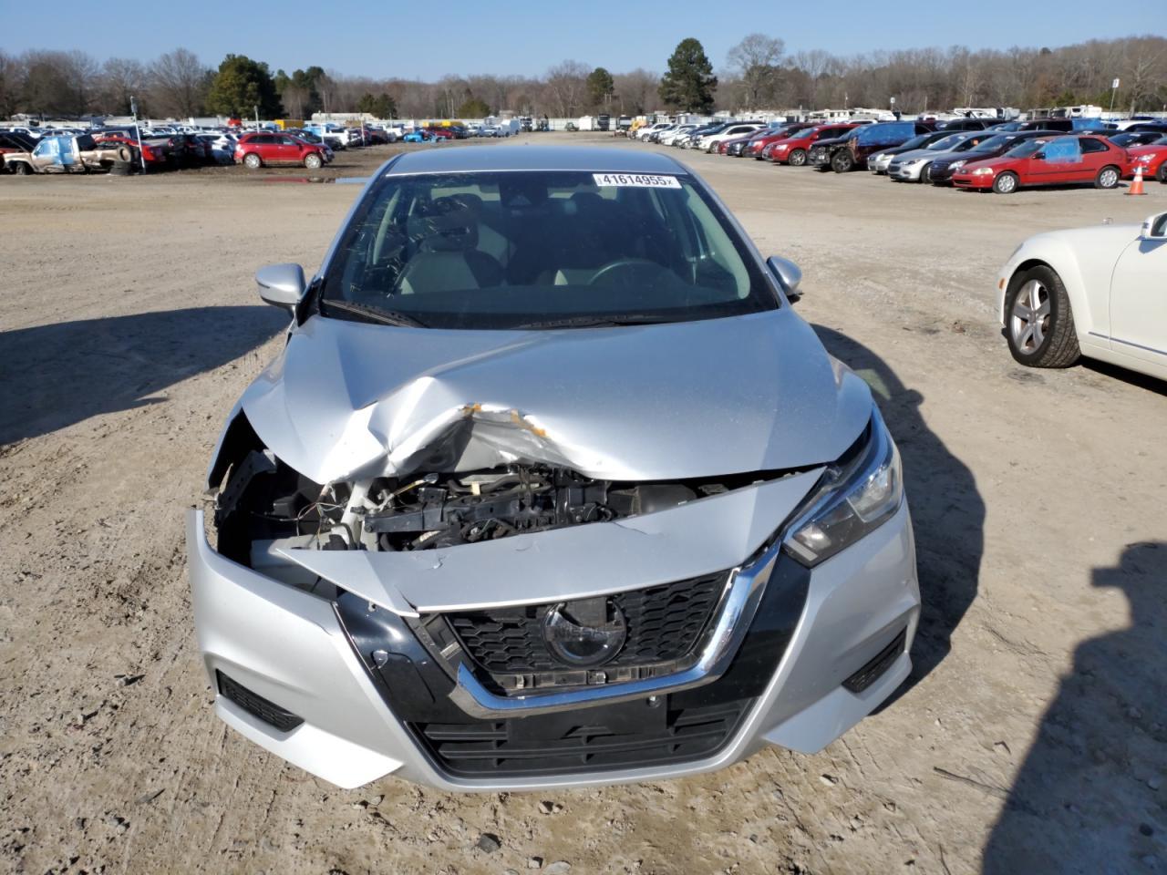 2021 NISSAN VERSA SV - Фото 5