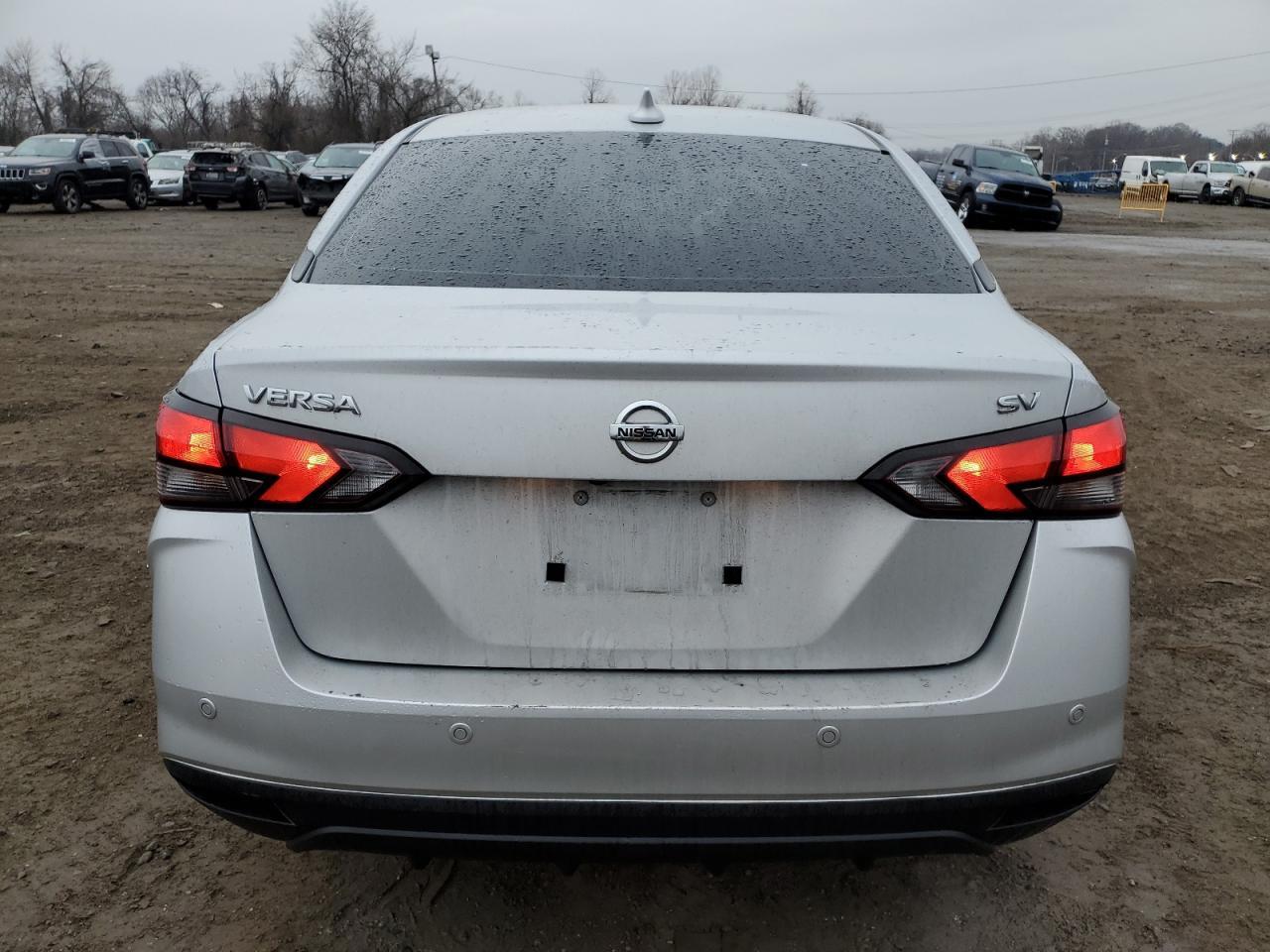 2021 NISSAN VERSA SV - Image 6