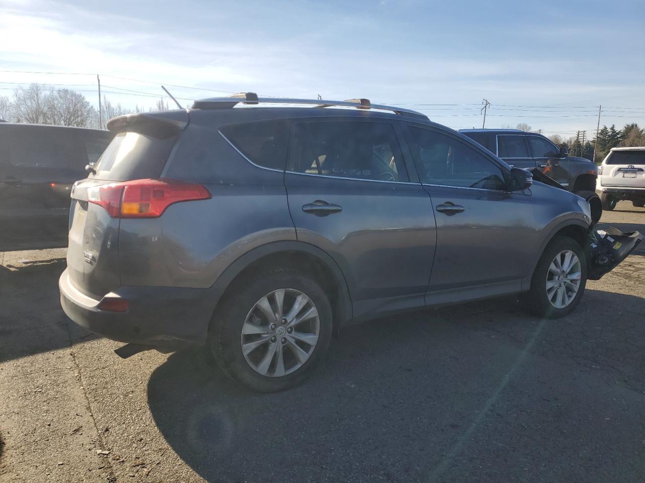 2015 TOYOTA RAV4 LIMIT - Фото 3