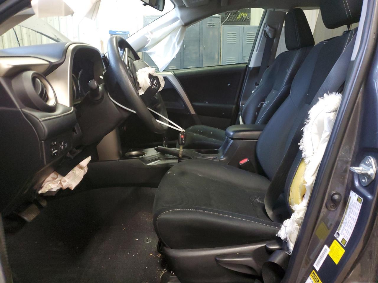 2015 TOYOTA RAV4 XLE - Image 7