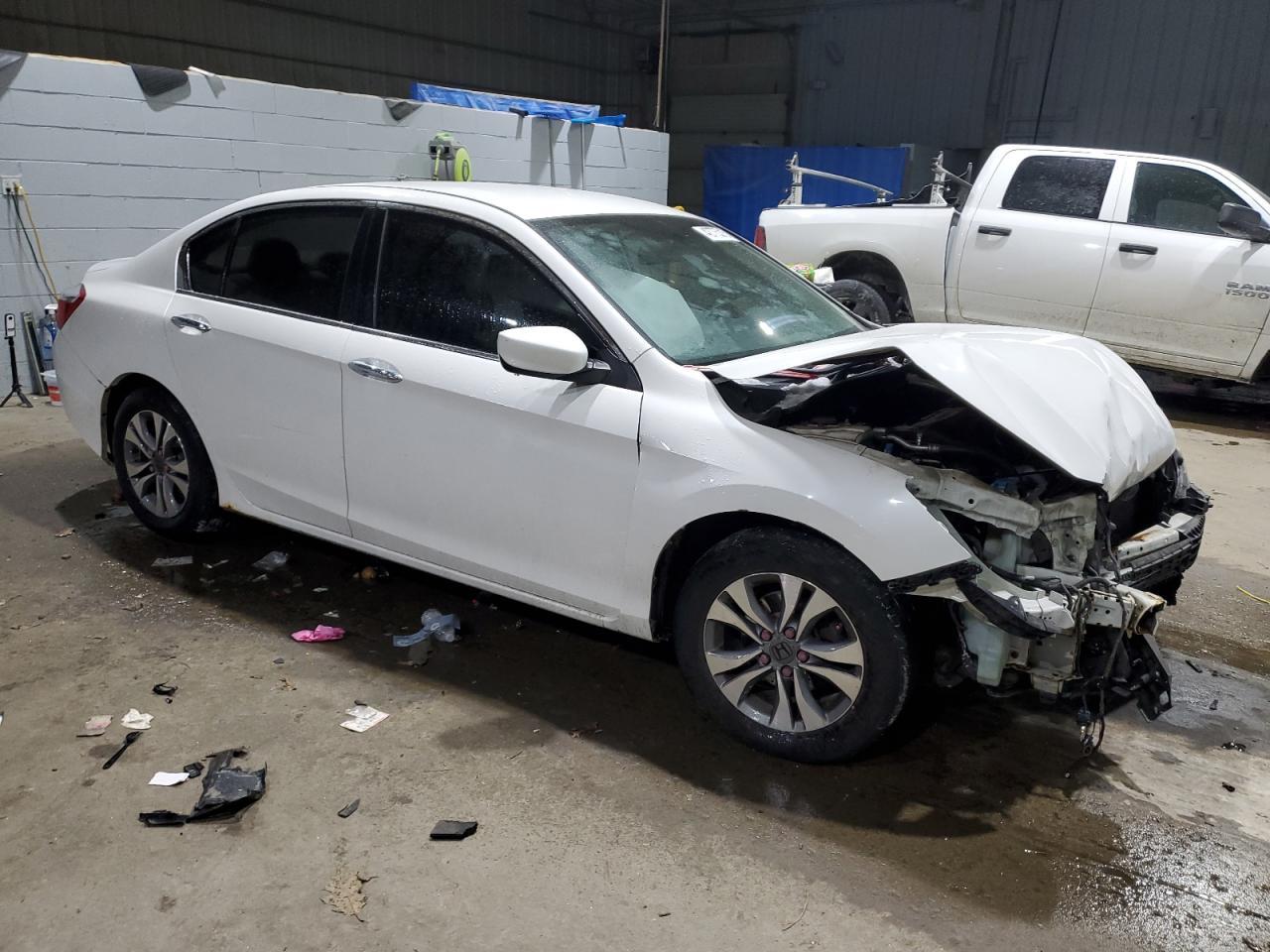 2014 HONDA ACCORD LX - Image 4