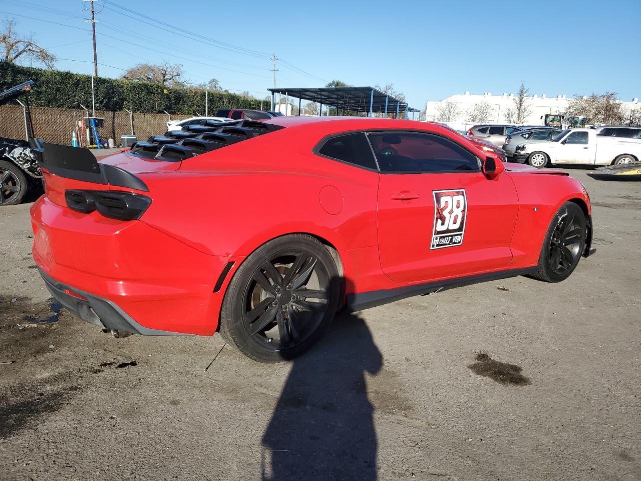 2019 CHEVROLET CAMARO LS - Фото 3