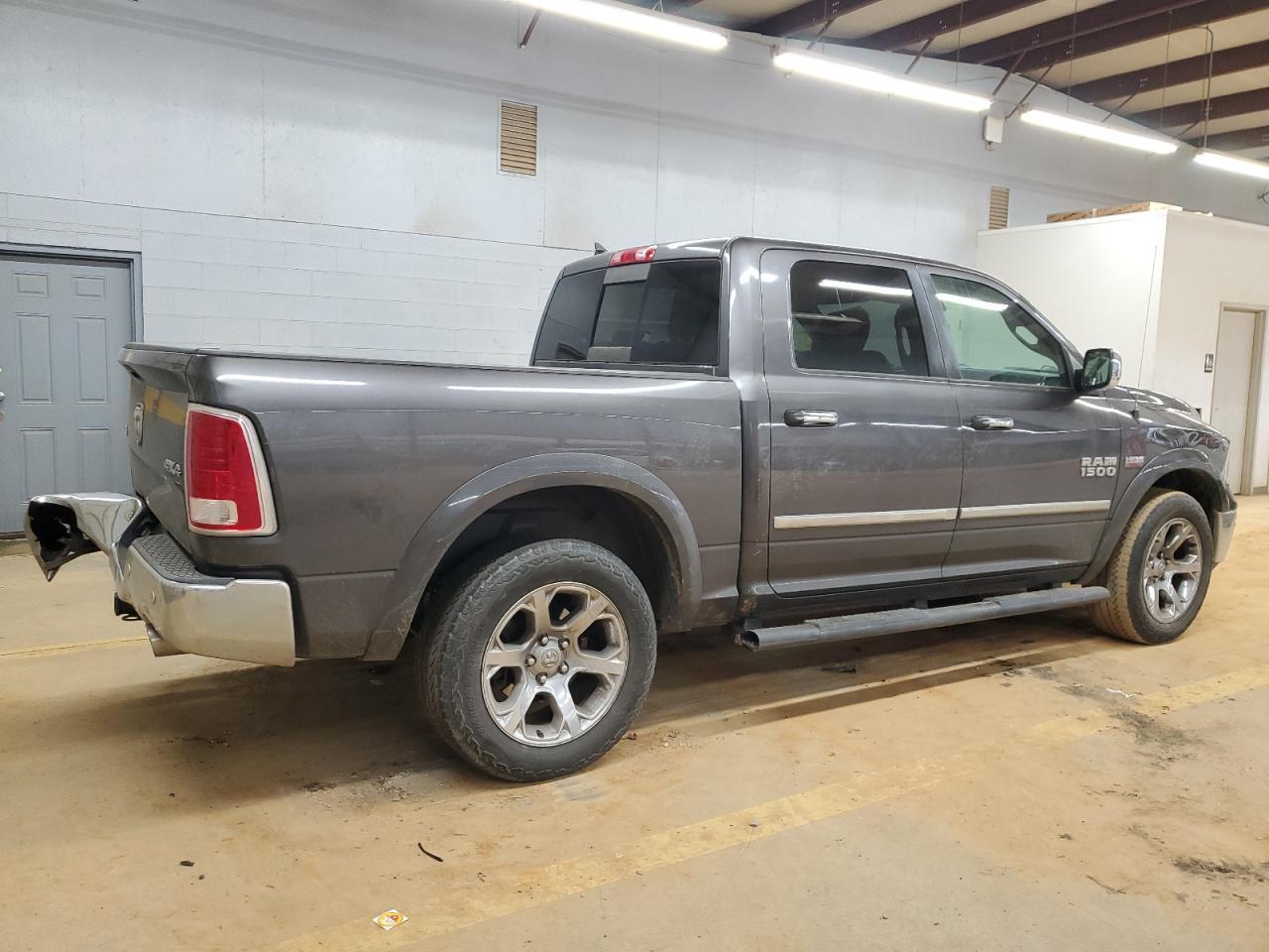 2015 RAM 1500 LARAM - Image 3