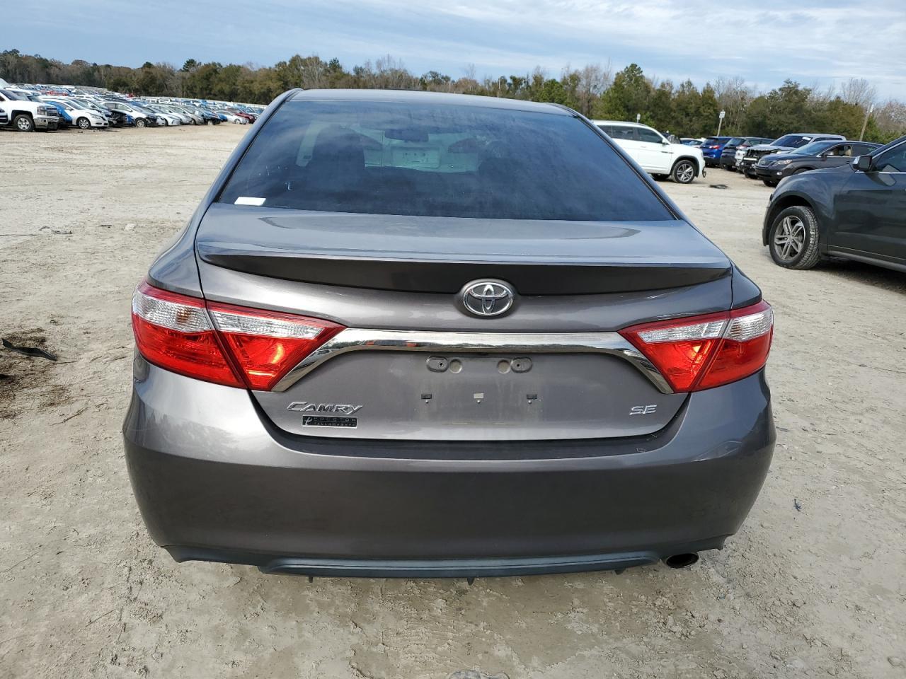 2017 TOYOTA CAMRY LE - Image 6
