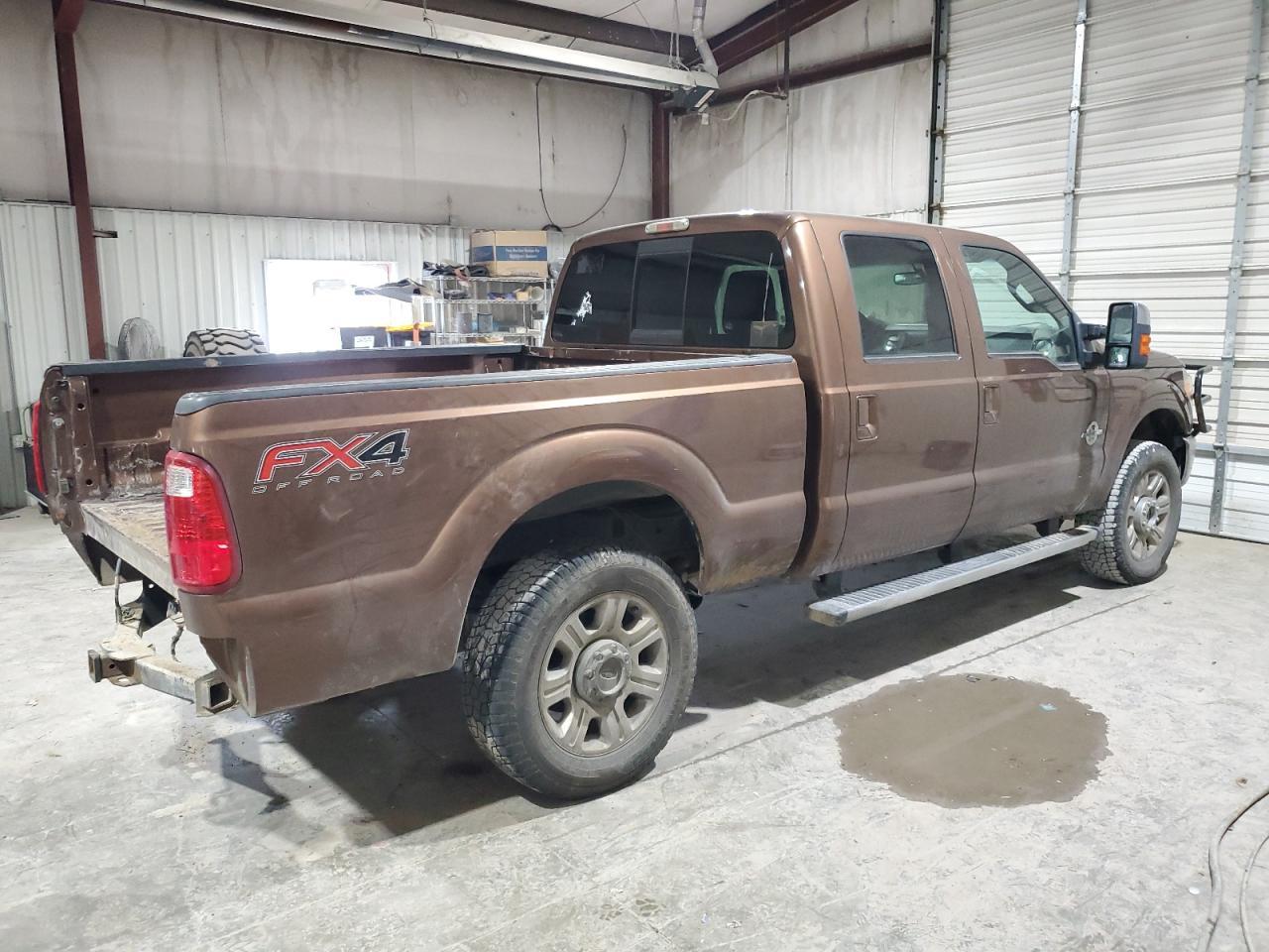 2012 FORD F250 SUPER - Фото 3