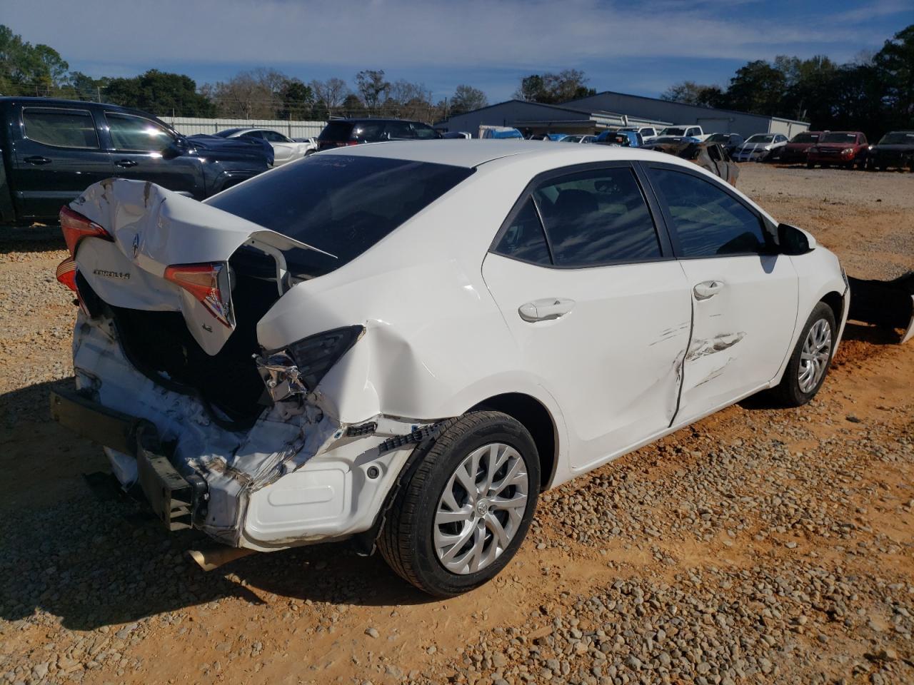 2019 TOYOTA COROLLA L - Image 3