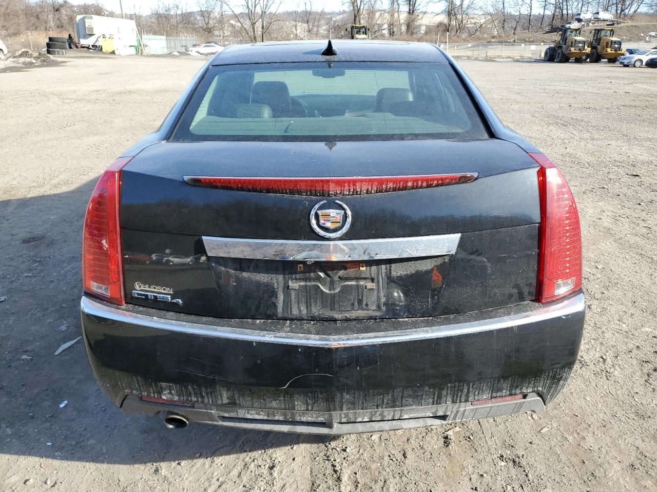 2011 CADILLAC CTS LUXURY - Image 6