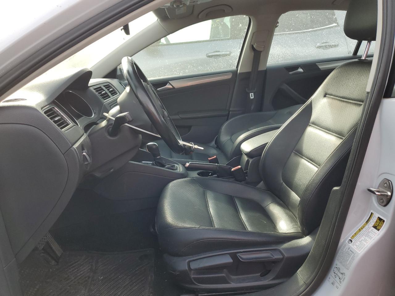 2017 VOLKSWAGEN JETTA SE - Image 7