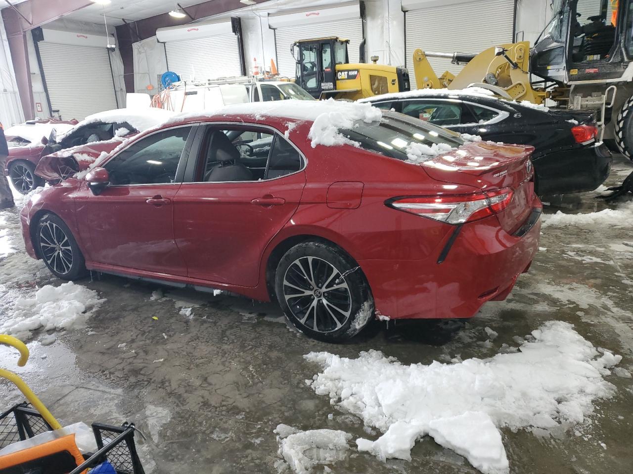 2020 TOYOTA CAMRY SE - Image 2