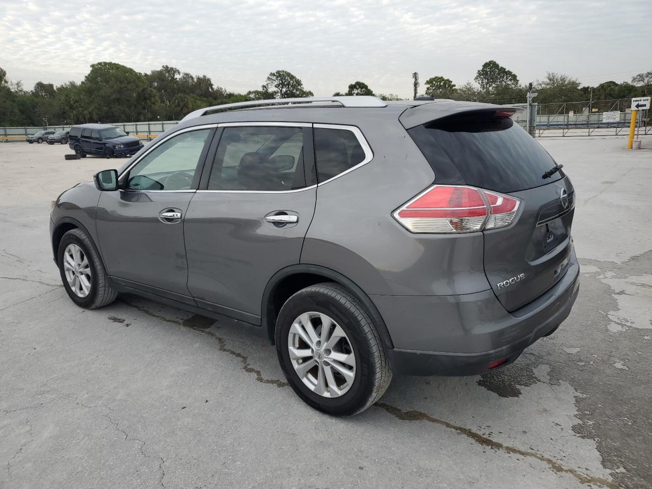 2016 NISSAN ROGUE S - Фото 2