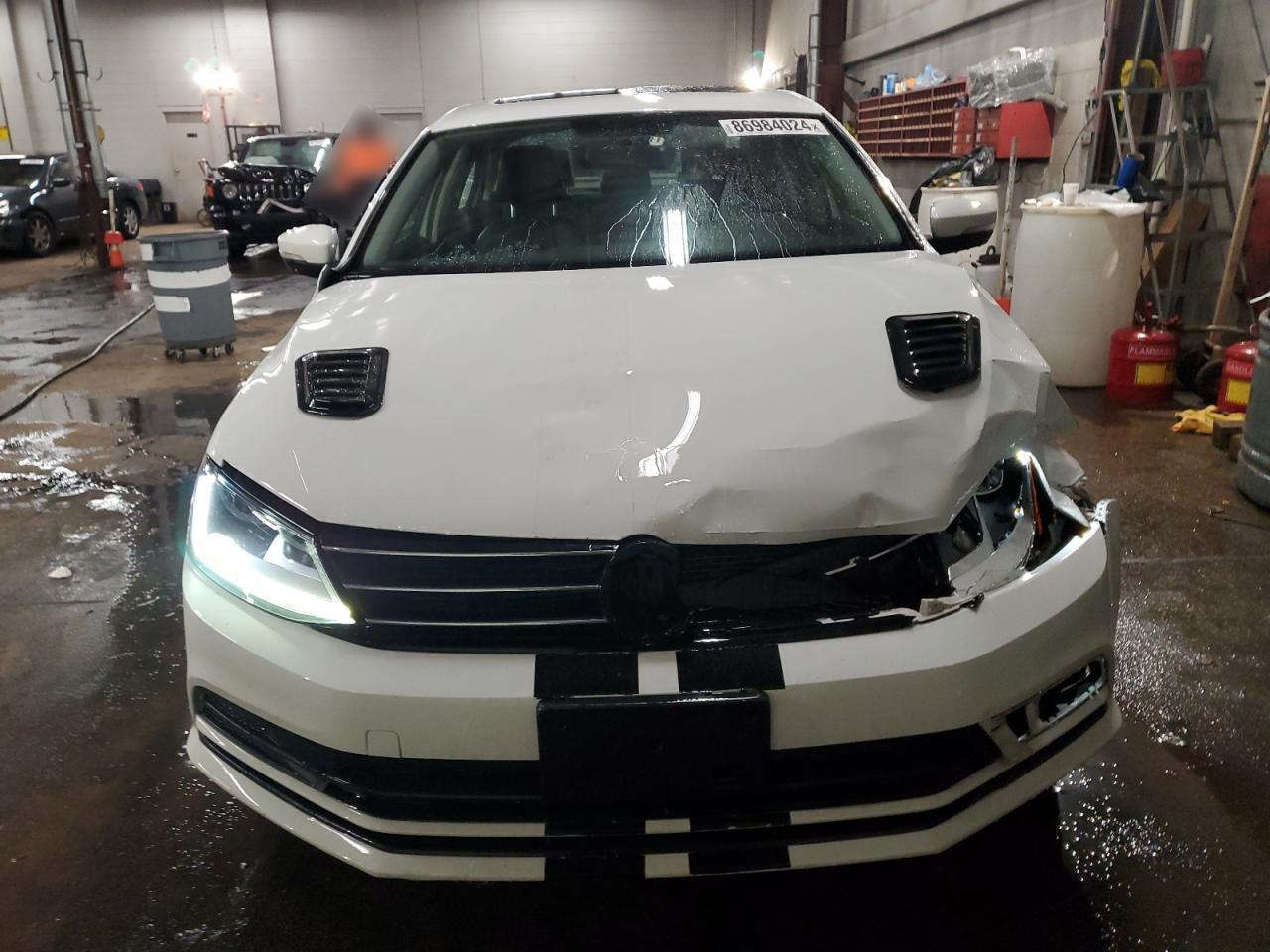 2017 VOLKSWAGEN JETTA SE - Image 5