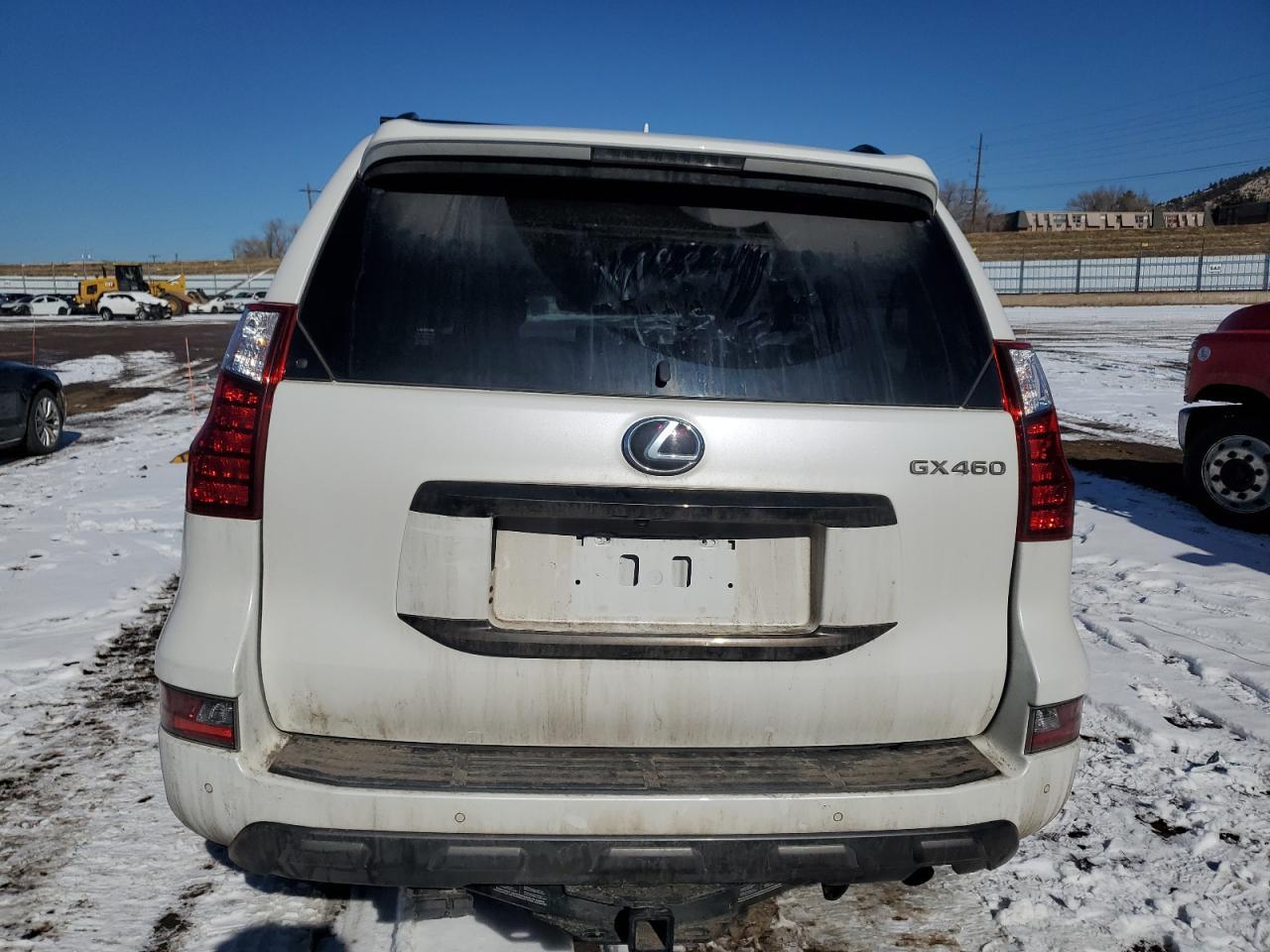2022 LEXUS GX 460 - Image 6
