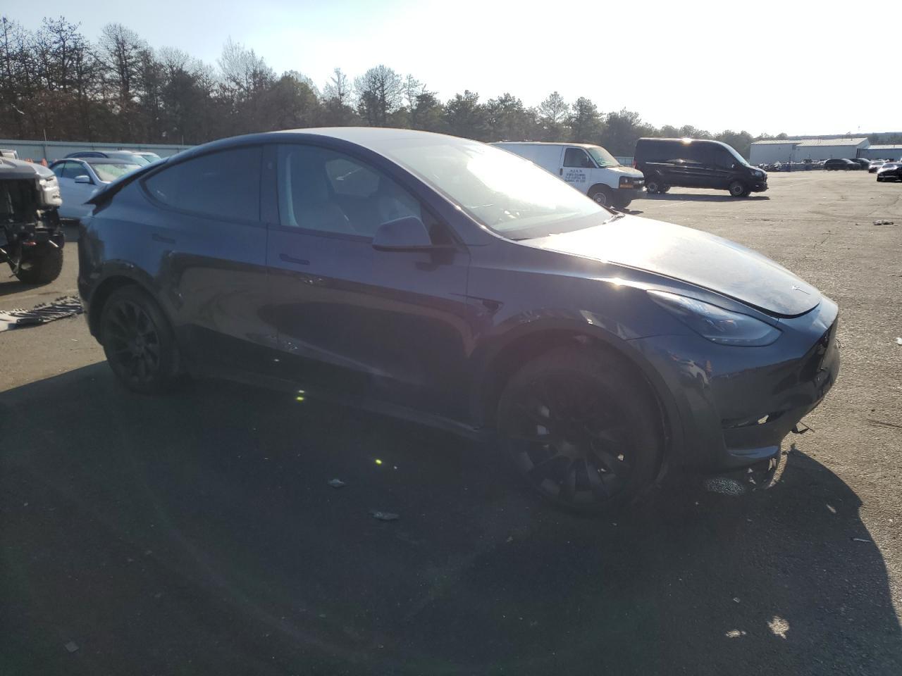 2023 TESLA MODEL Y - Фото 4
