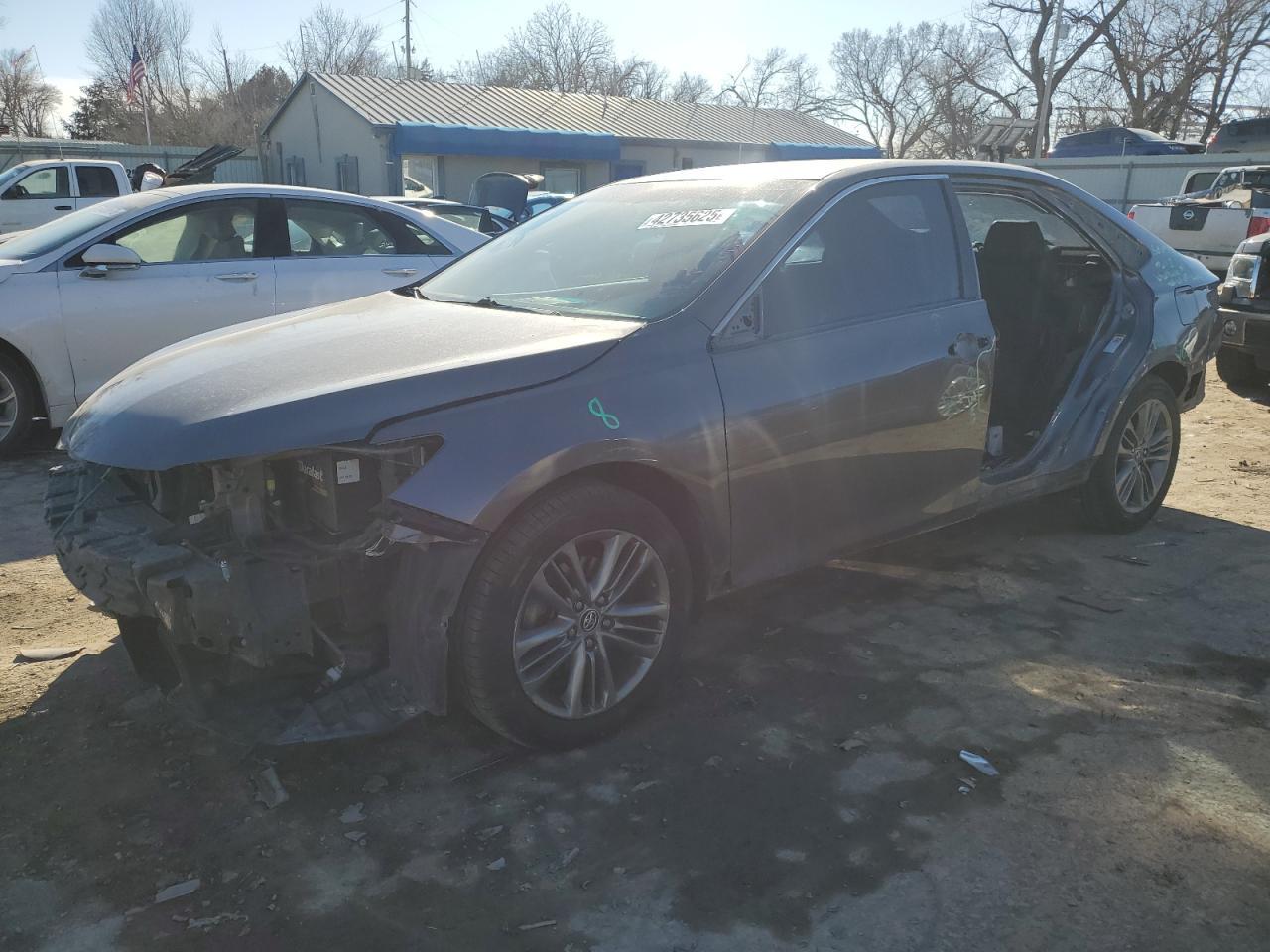2015 TOYOTA CAMRY LE