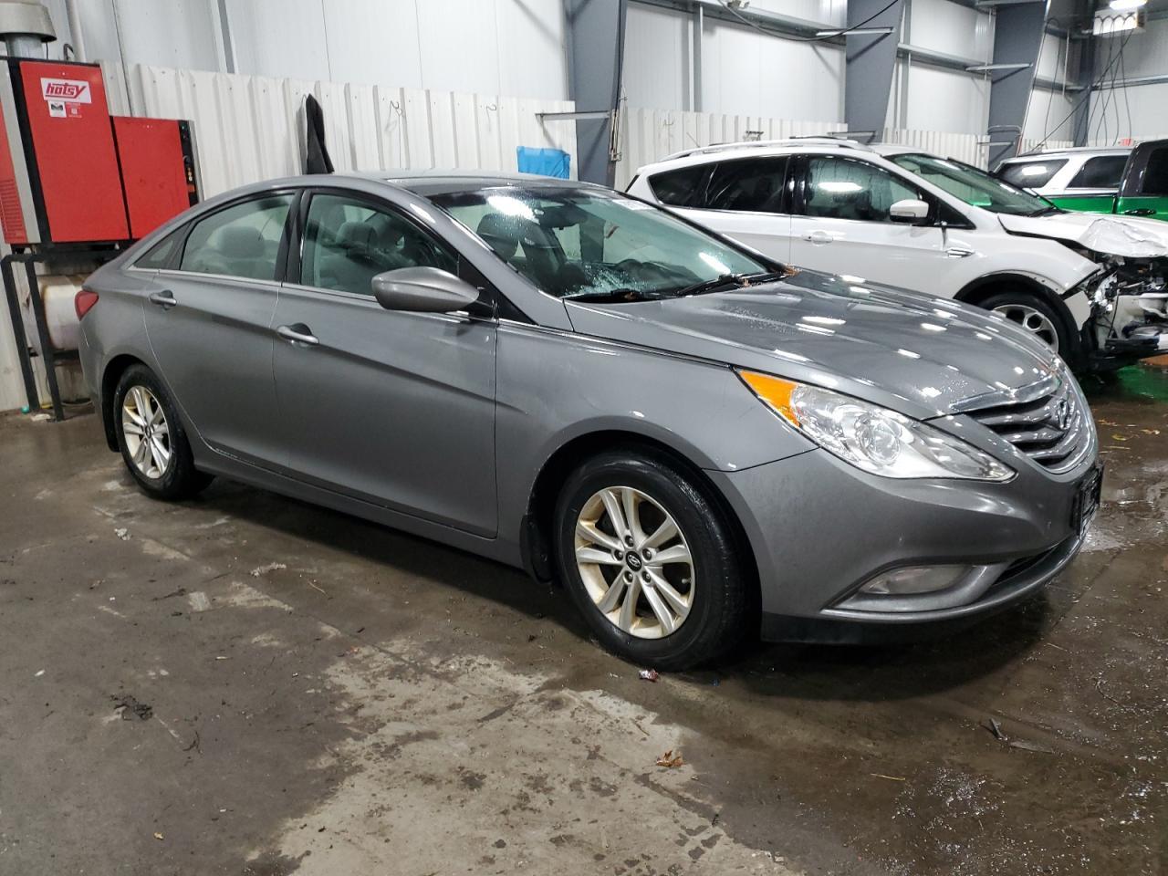 2013 HYUNDAI SONATA GLS - Фото 4