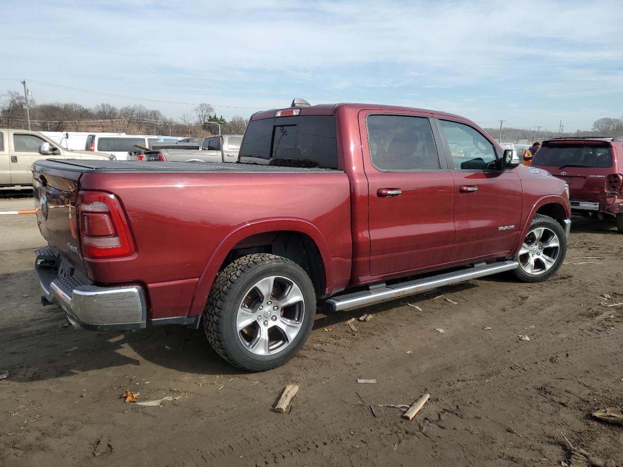 2019 RAM 1500 LARAM - Фото 3