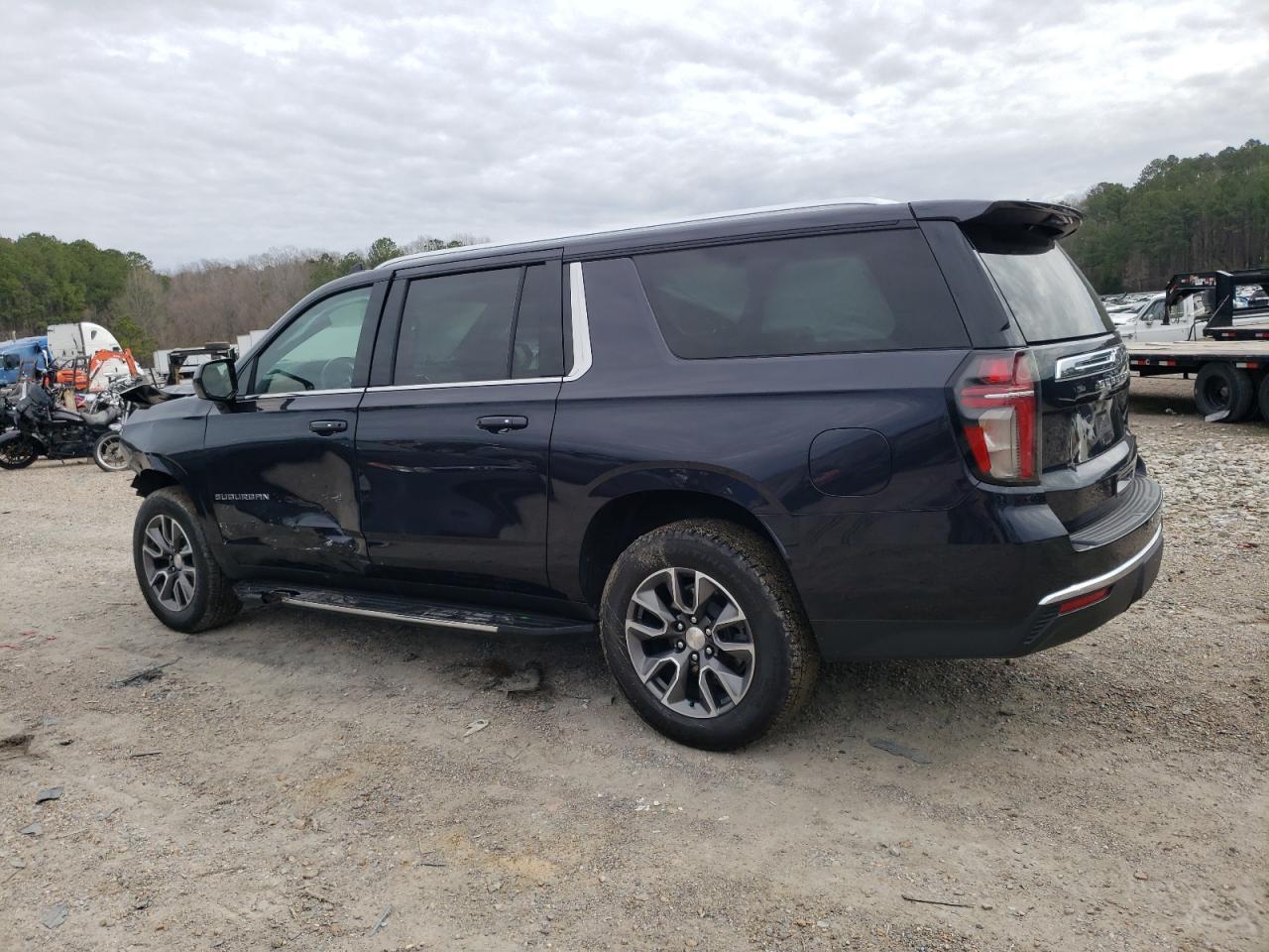 2023 CHEVROLET SUBURBAN C - Image 2