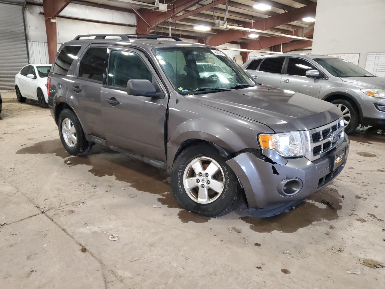 2012 FORD ESCAPE XLT - Image 4