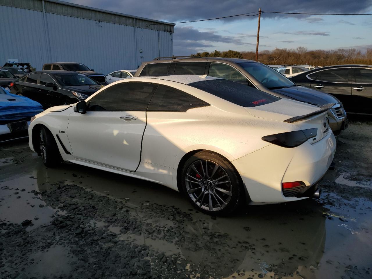 2017 INFINITI Q60 RED SP - Image 2