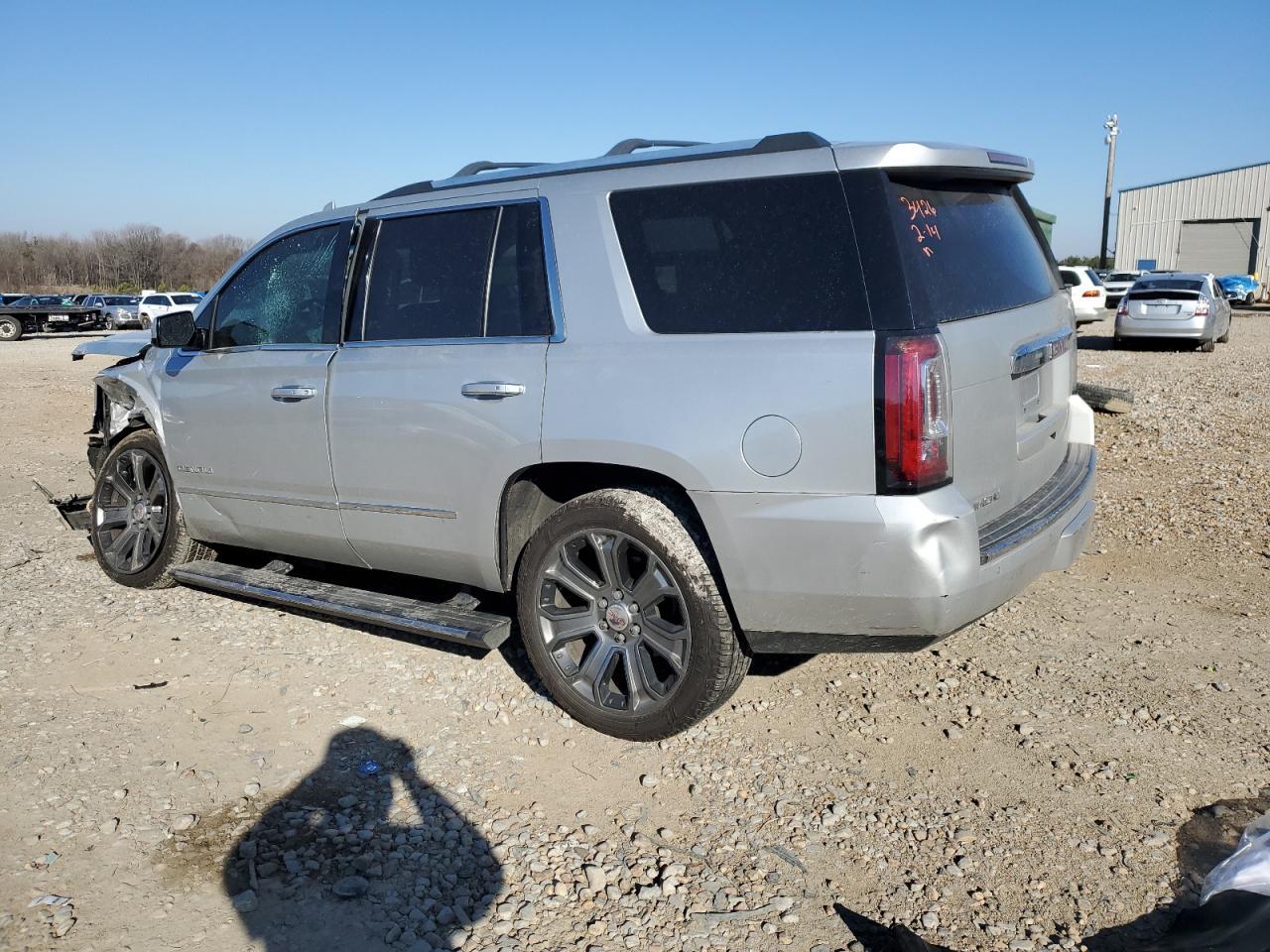 2016 GMC YUKON DENA - Фото 2