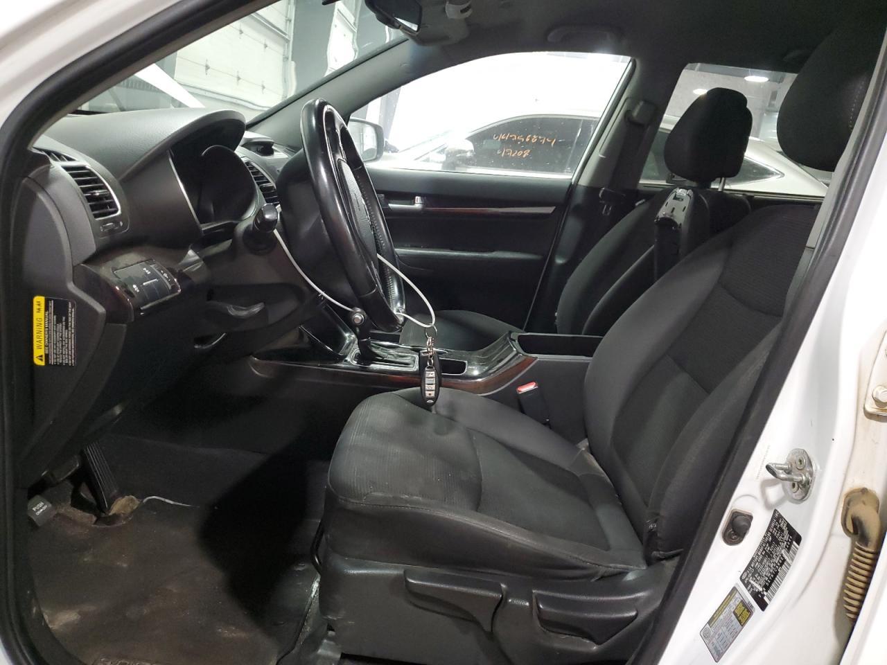 2014 KIA SORENTO LX - Image 7