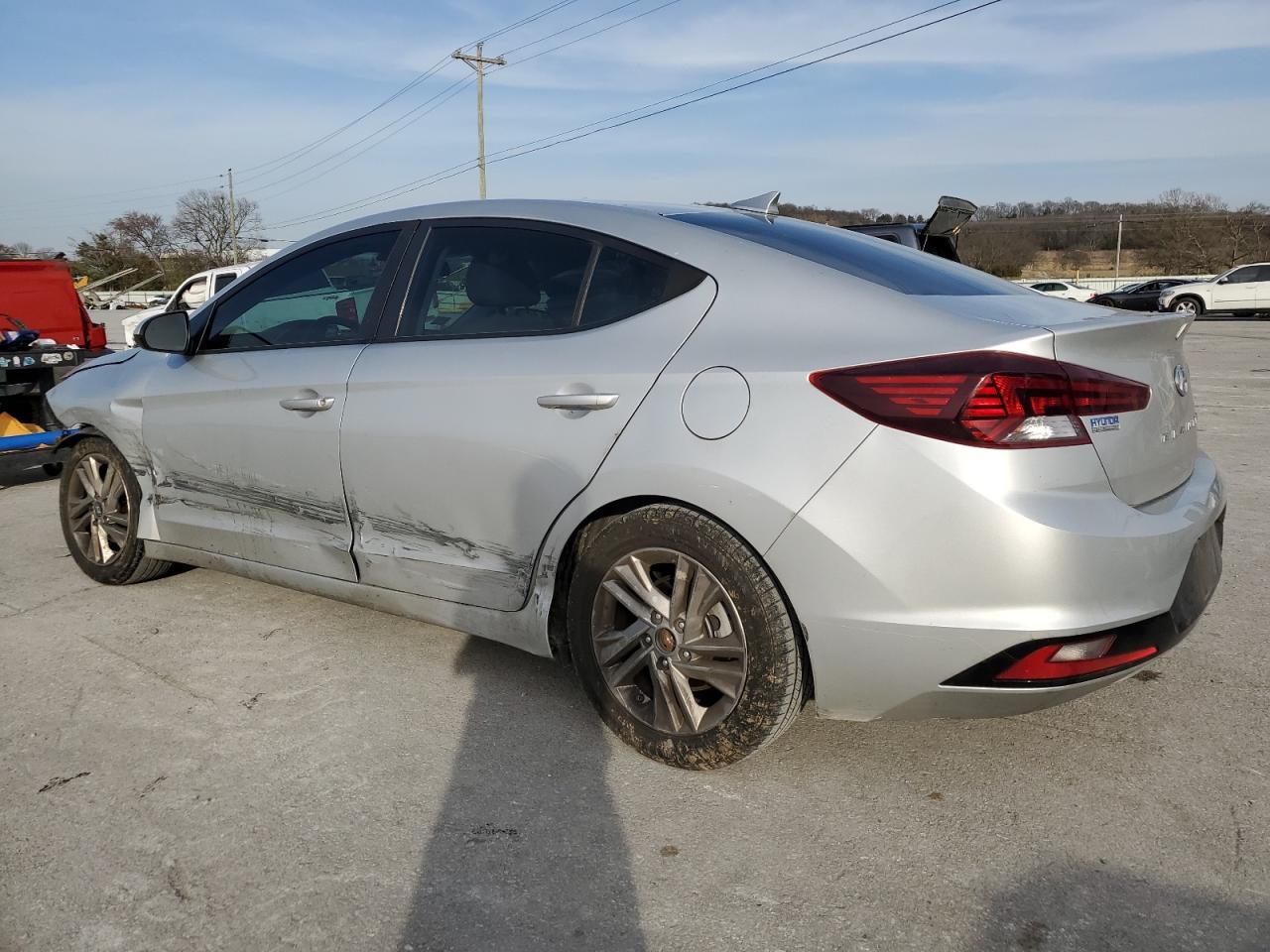 2019 HYUNDAI ELANTRA SE - Фото 2