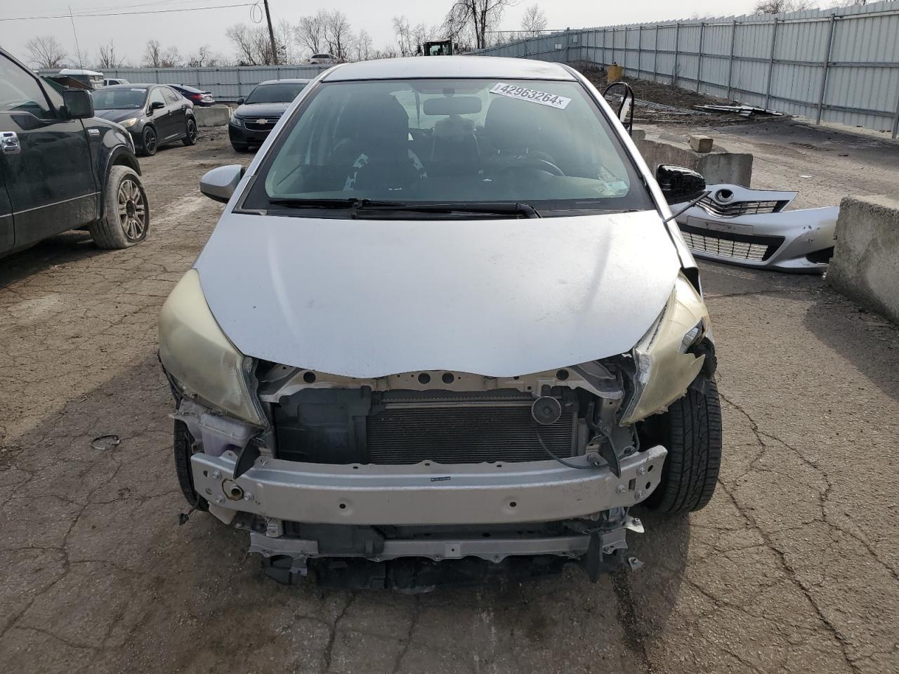 2012 TOYOTA YARIS - Image 5
