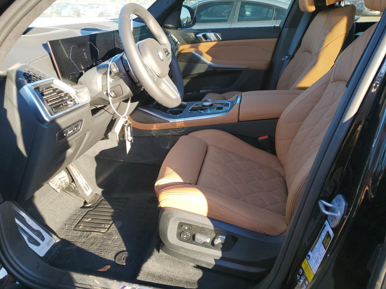 2024 BMW X7 XDRIVE4 - Image 7