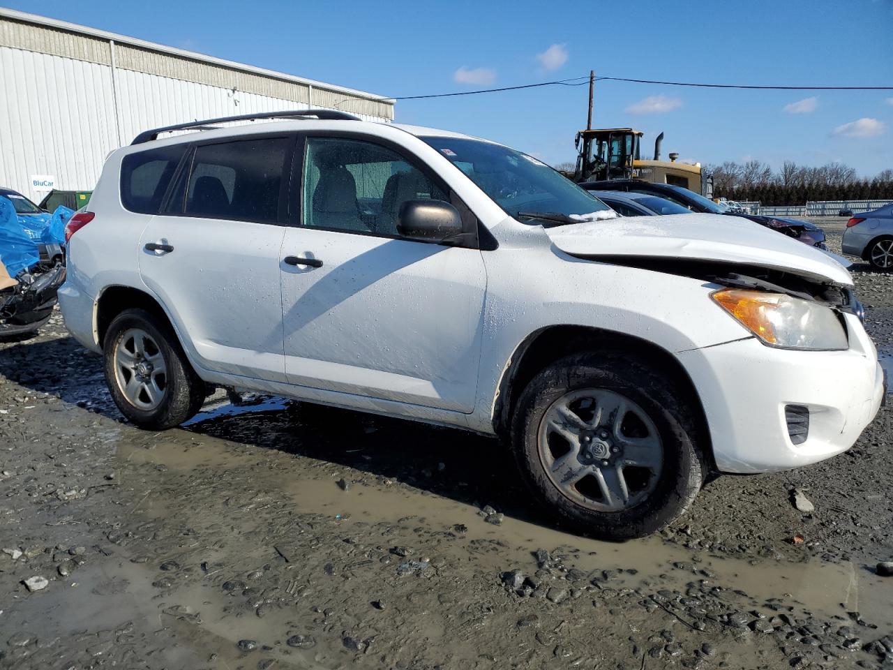 2011 TOYOTA RAV4 - Image 4
