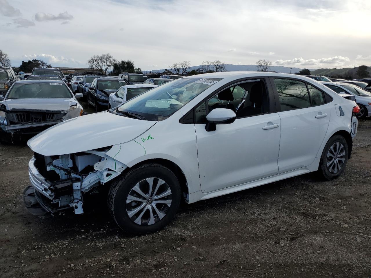2022 TOYOTA COROLLA LE