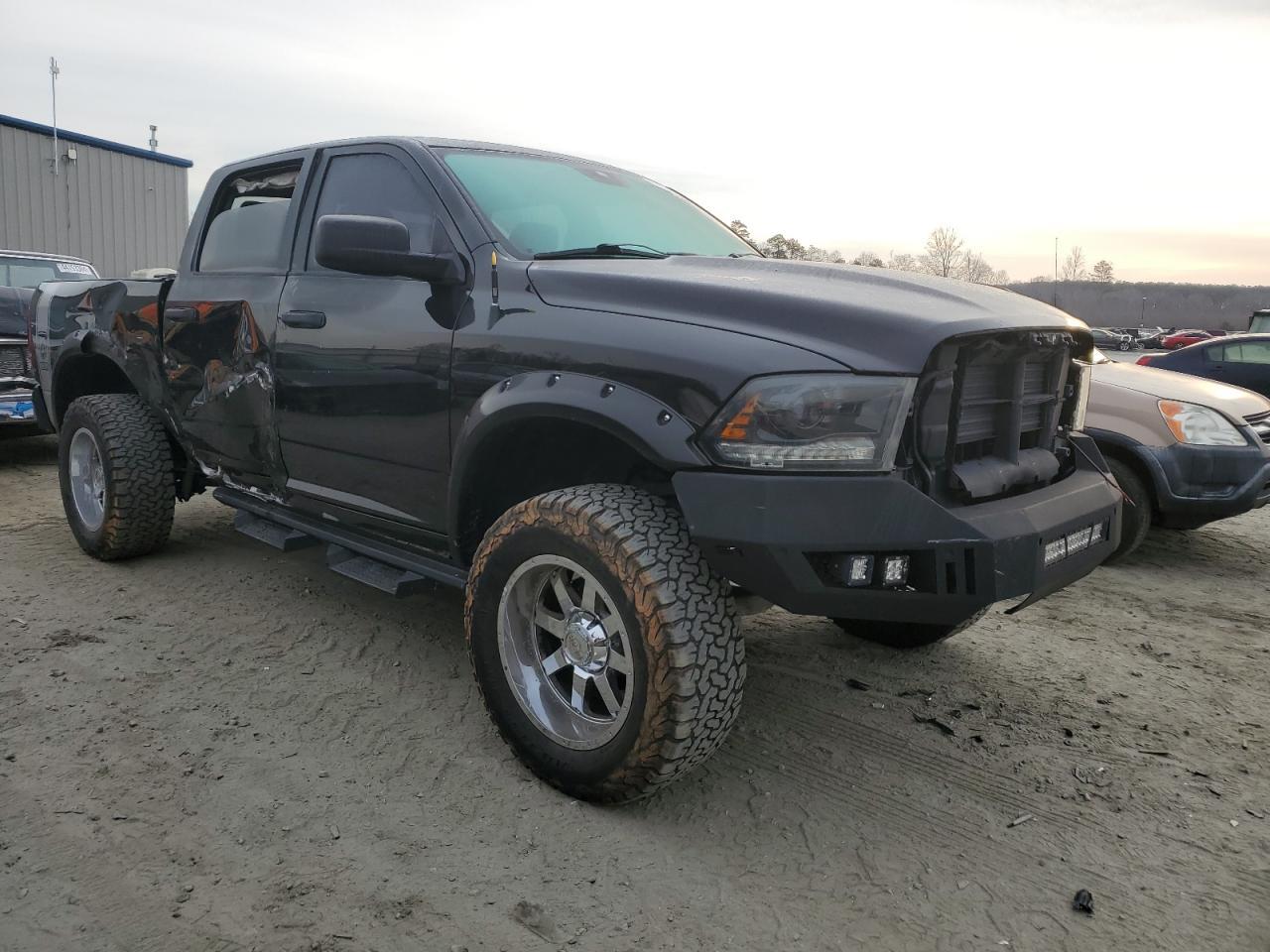 2015 RAM 1500 ST - Image 4