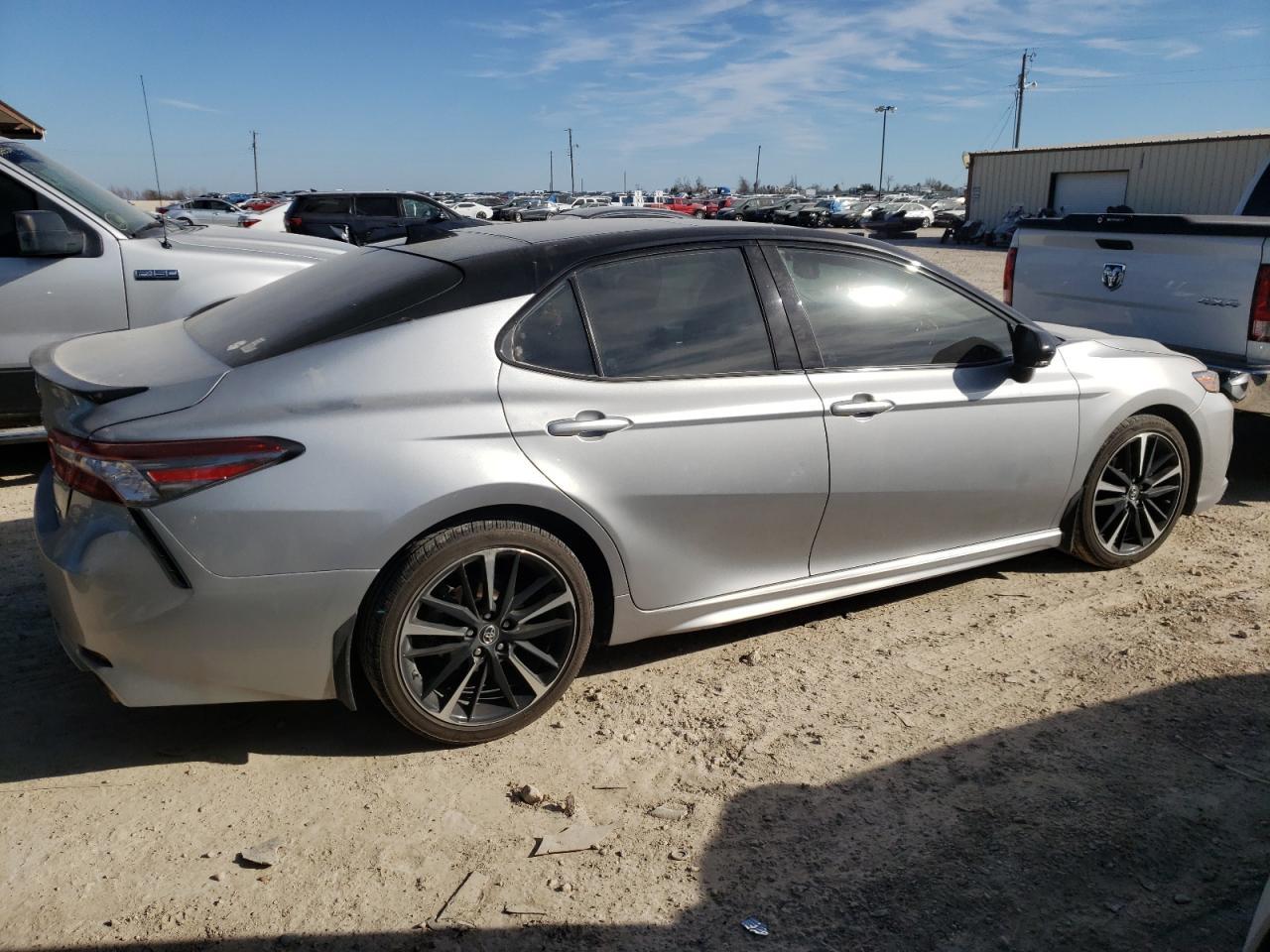 2019 TOYOTA CAMRY XSE - Image 3