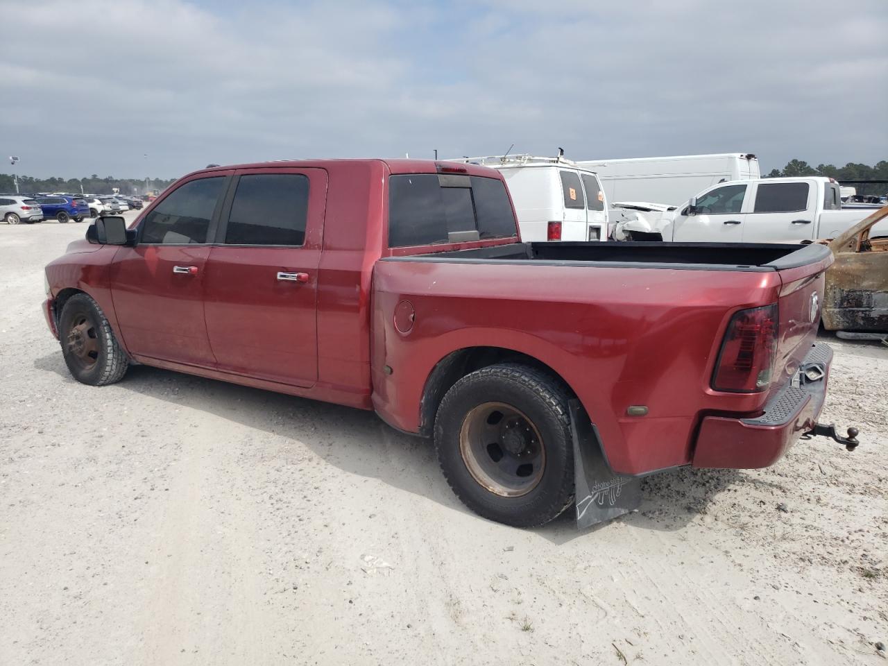 2012 DODGE RAM 3500 S - Фото 2