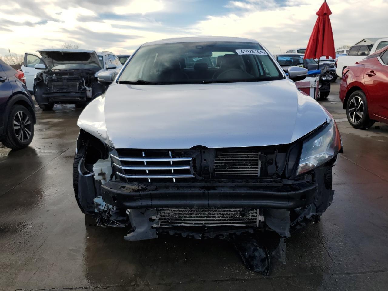 2014 VOLKSWAGEN PASSAT SEL - Фото 5