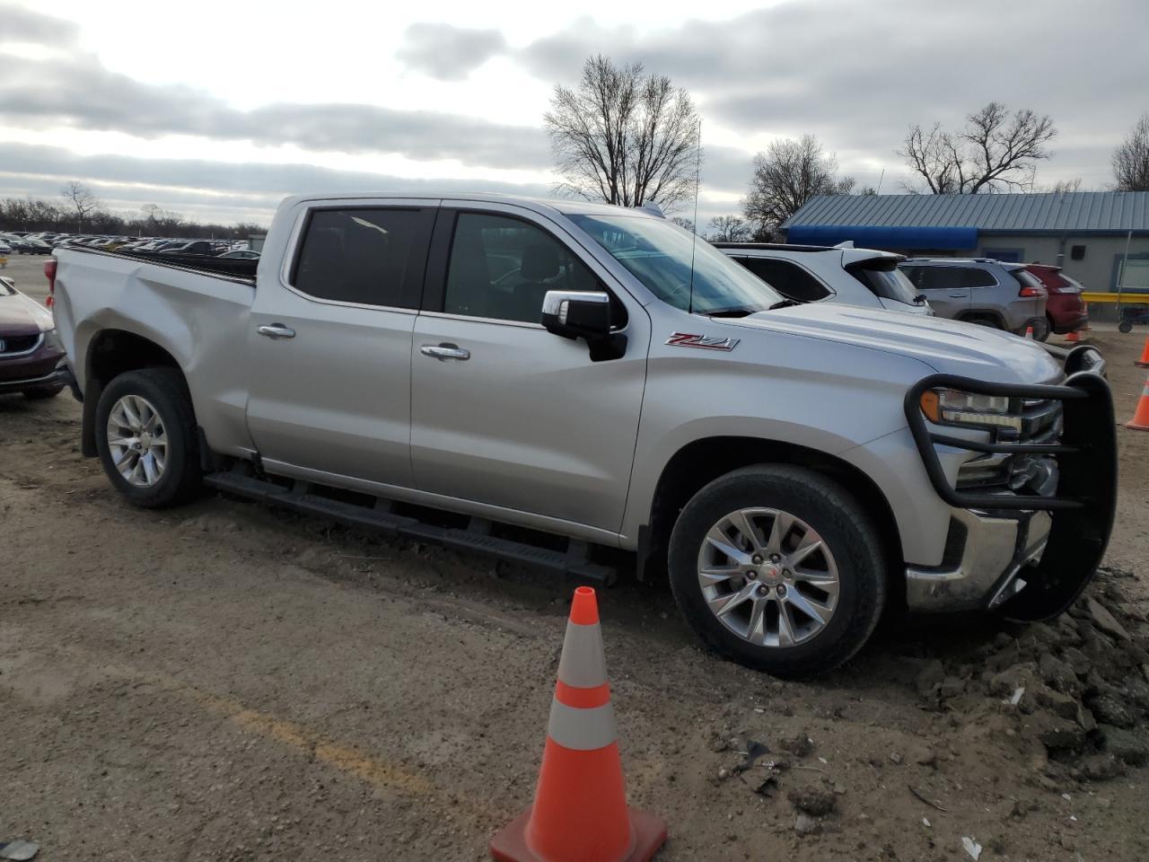 2019 CHEVROLET SILVERADO - Фото 4