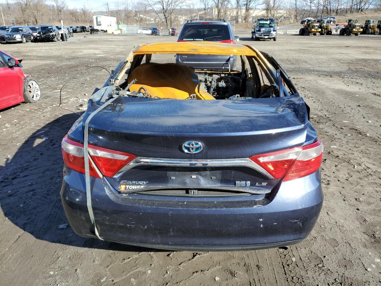 2017 TOYOTA CAMRY HYBR - Image 6