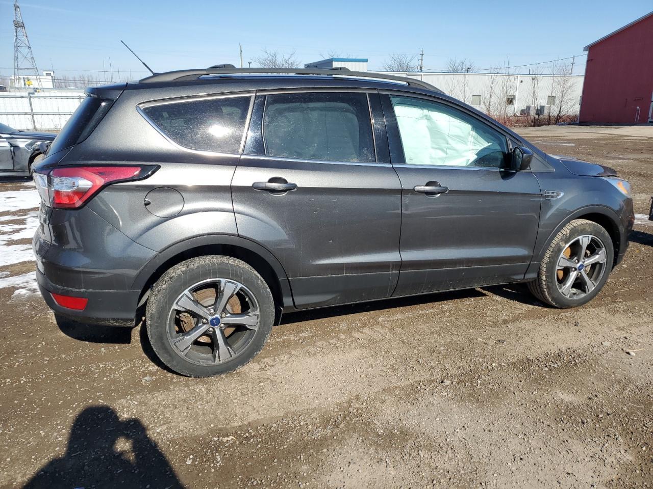 2017 FORD ESCAPE SE - Image 3