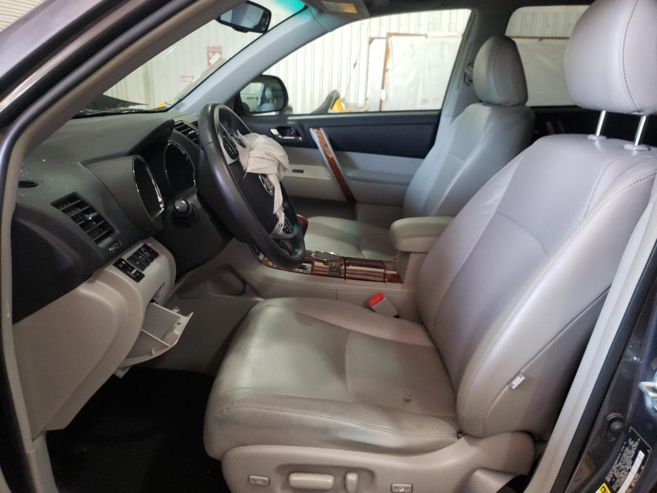 2012 TOYOTA HIGHLANDER - Фото 7