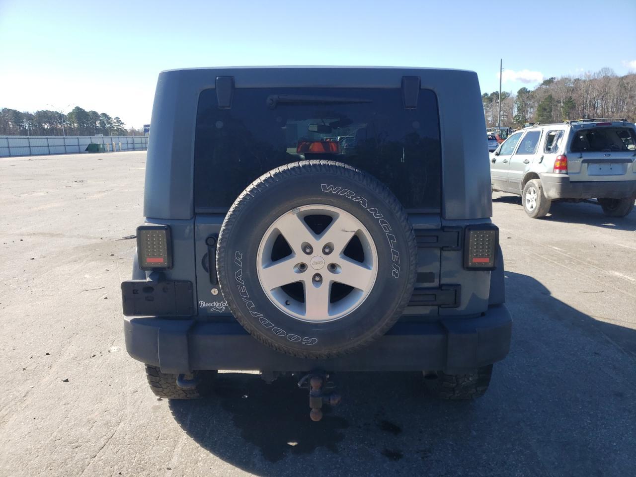 2014 JEEP WRANGLER U - Image 6