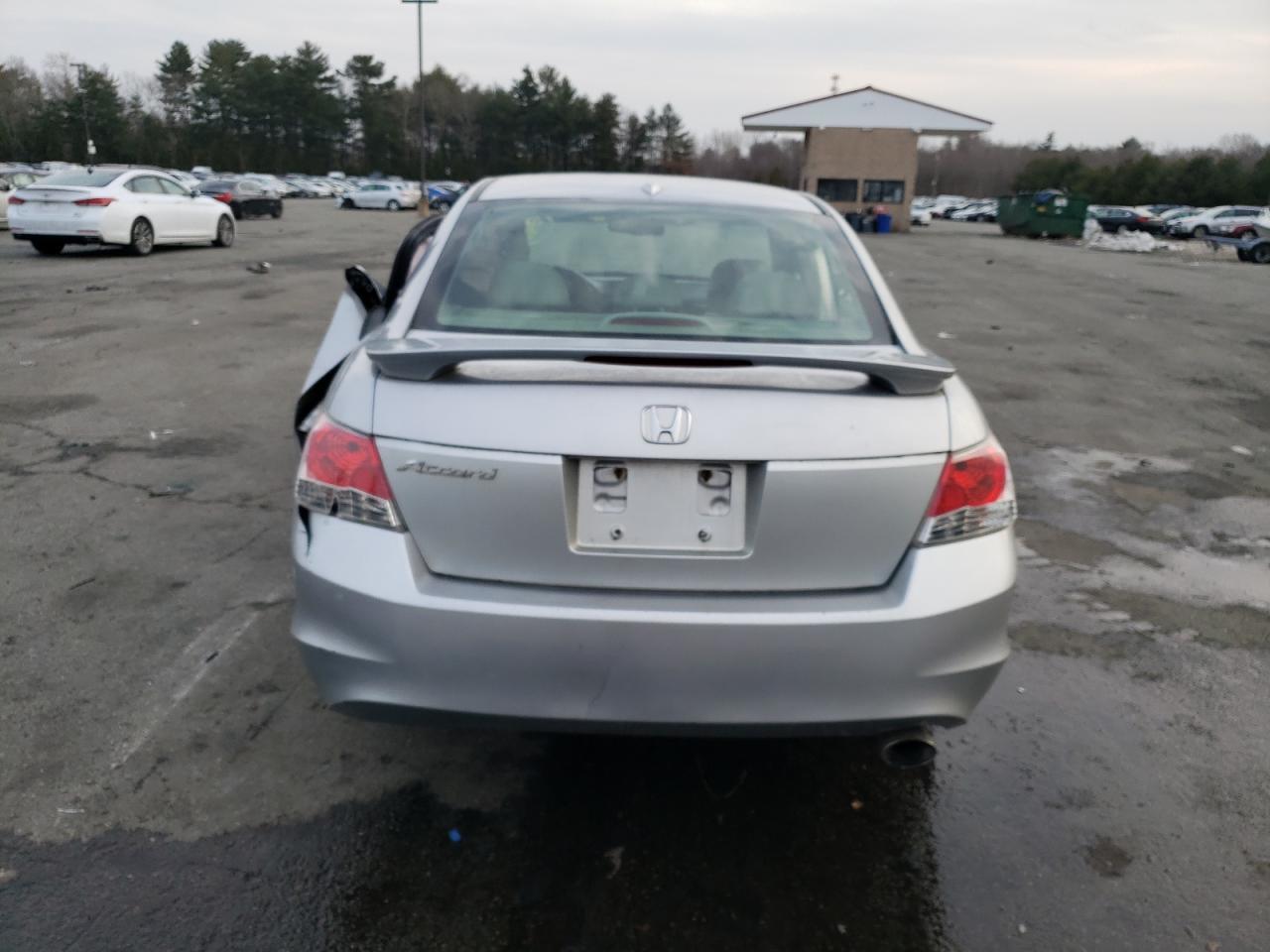 2010 HONDA ACCORD EXL - Image 6