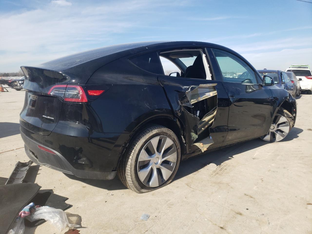 2023 TESLA MODEL Y - Фото 3