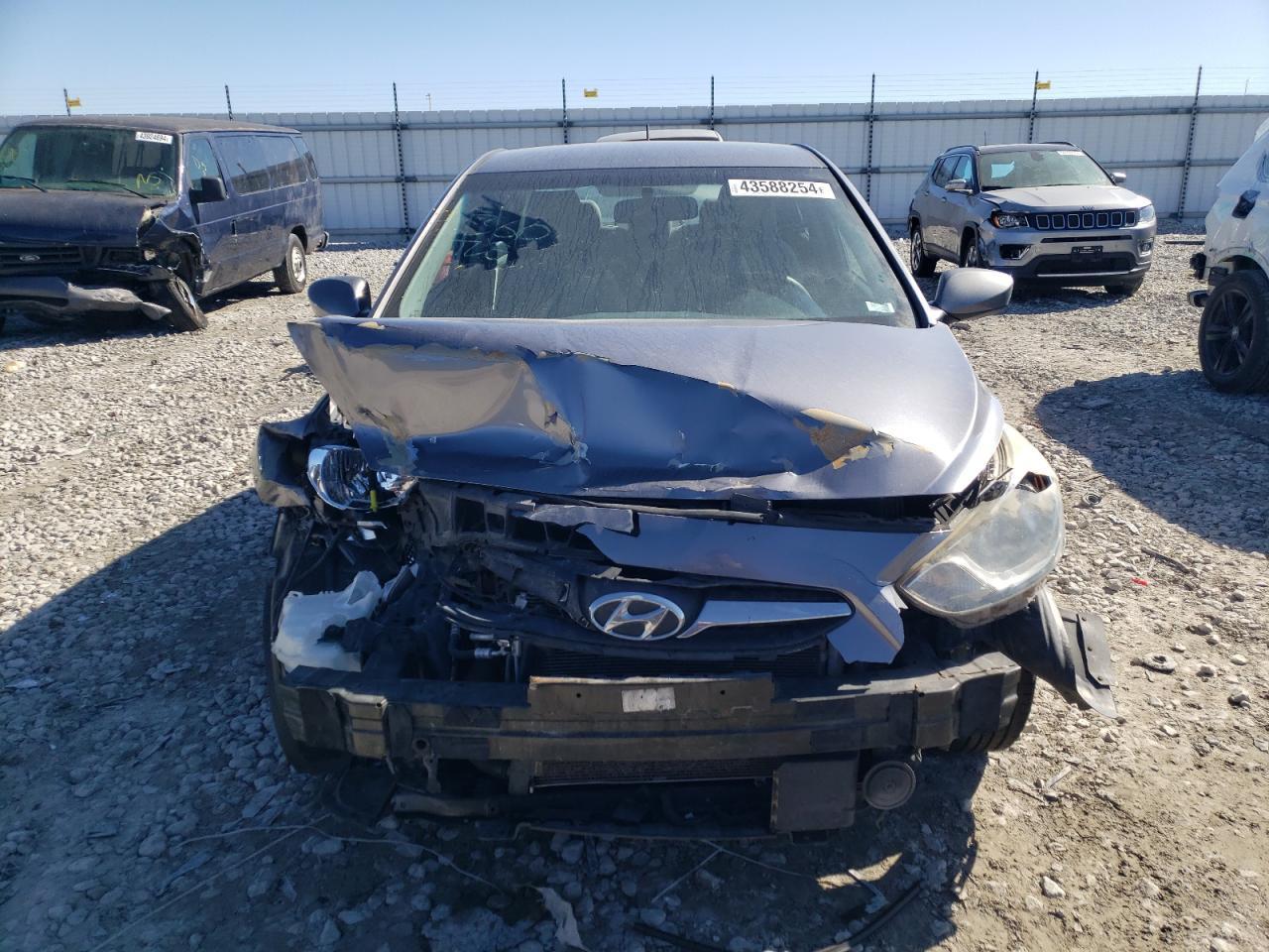 2014 HYUNDAI ACCENT GLS - Фото 5