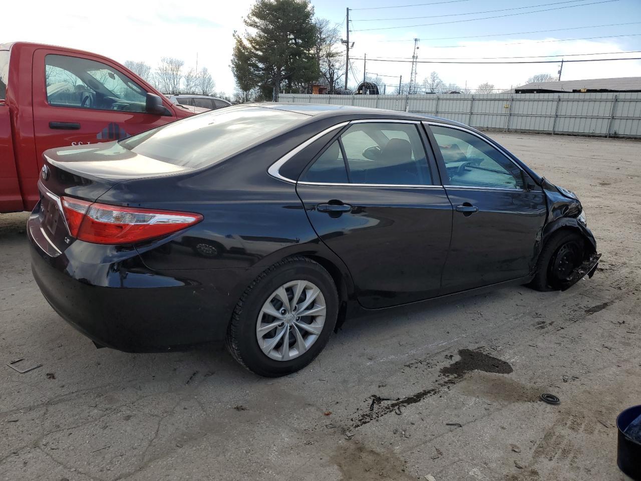 2016 TOYOTA CAMRY LE - Фото 3