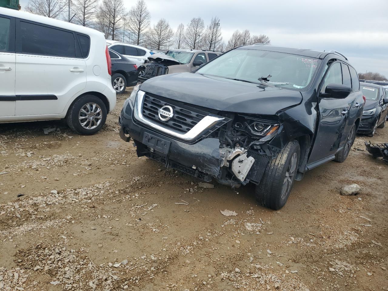2017 NISSAN PATHFINDER